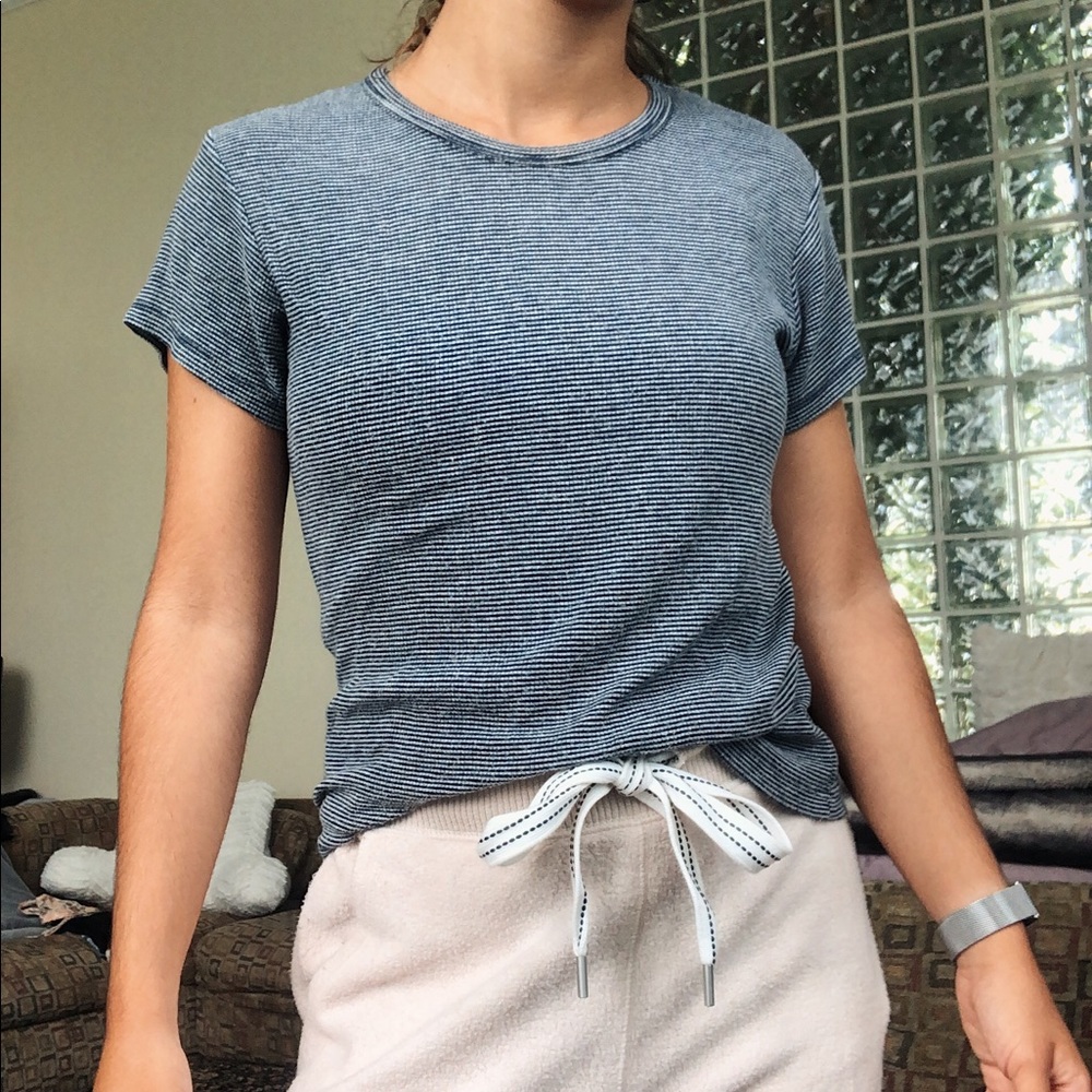 BRANDY MELVILLE 💙 Soft Tee